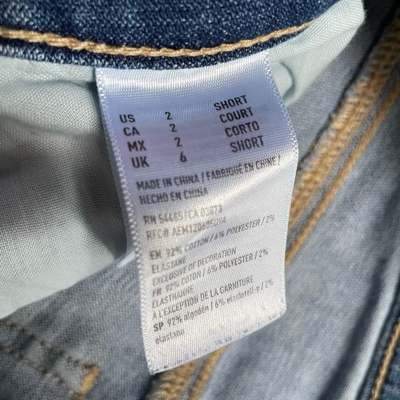 Women’s American Eagle Hi-Rise Distressed Jegging - Picture 5 of 6